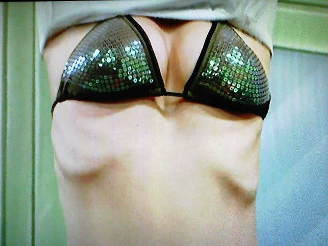 あばら骨 スレンダー 腕上げ エロ画像【69】