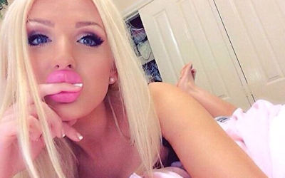 外国人のぽってりした厚い唇がセクシーなエロ画像 ①