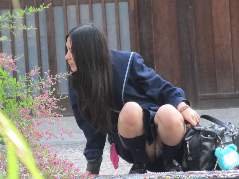 JKのパンチラ（制服別）エロ画像まとめ