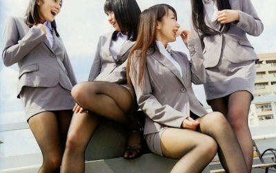 女子のミニスカが最高なエロ画像 ④