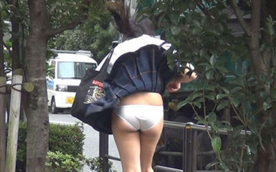 風パンチラ画像、前から見るか後ろから見るか ④