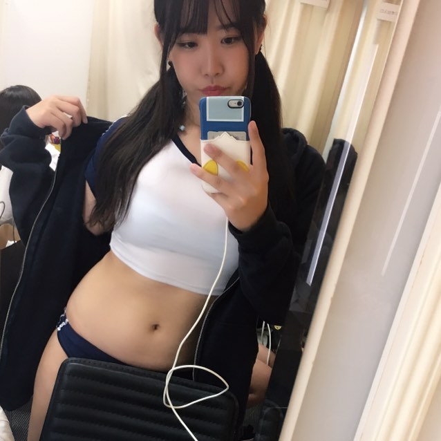 ブルマ 美女 体操服 自撮り エロ画像【4】