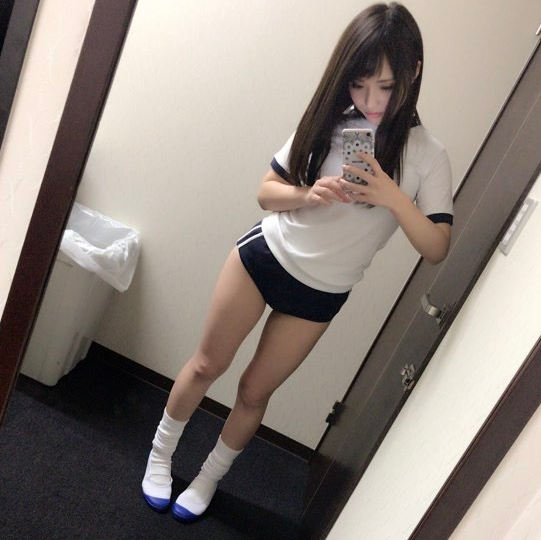 ブルマ 美女 体操服 自撮り エロ画像【10】