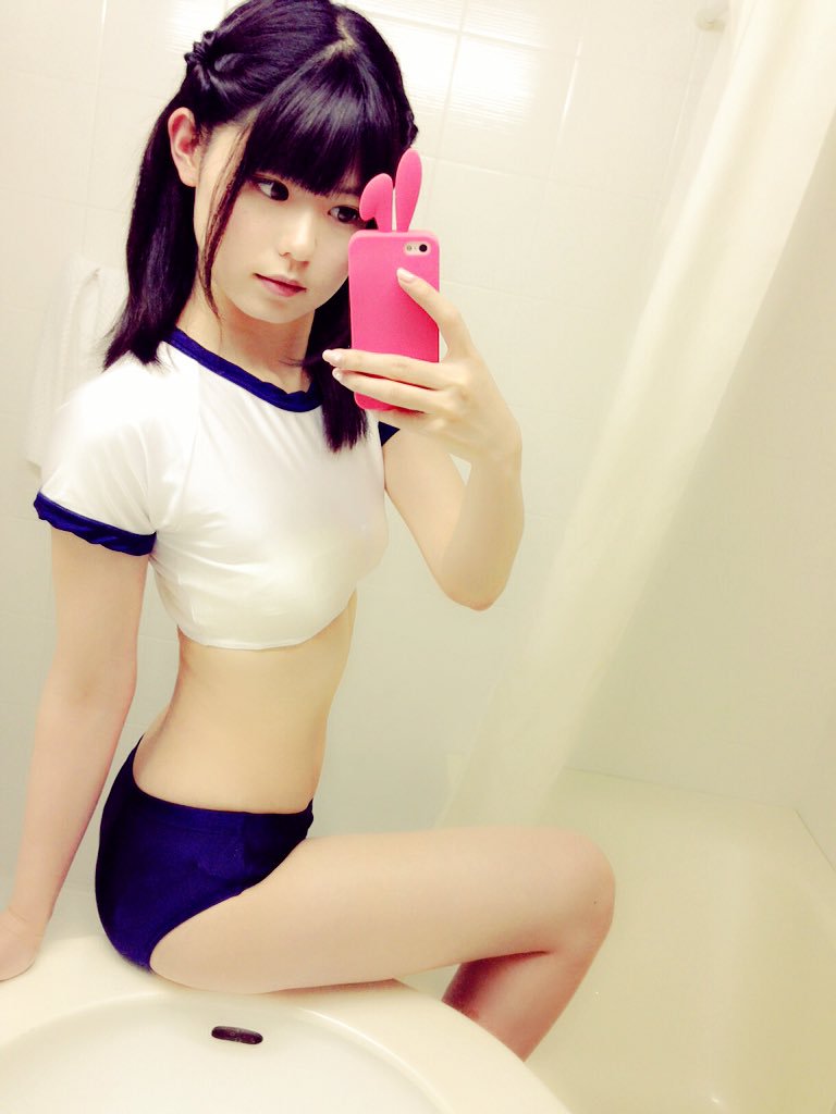 ブルマ 美女 体操服 自撮り エロ画像【23】
