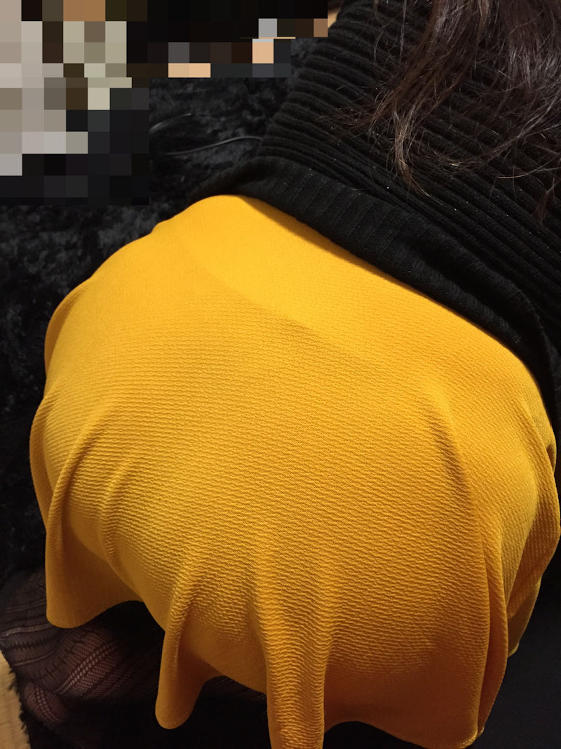 人妻 パンチラ パンモロ 投稿 エロ画像【27】