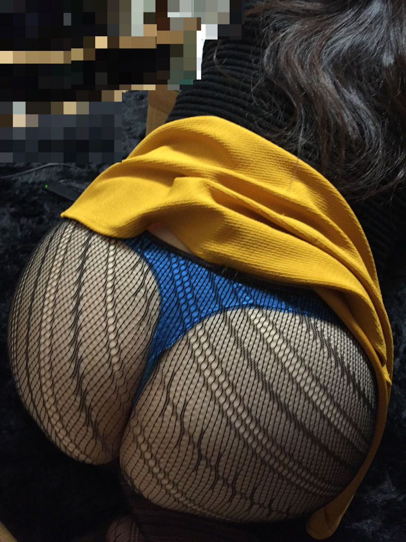 人妻 パンチラ パンモロ 投稿 エロ画像【31】