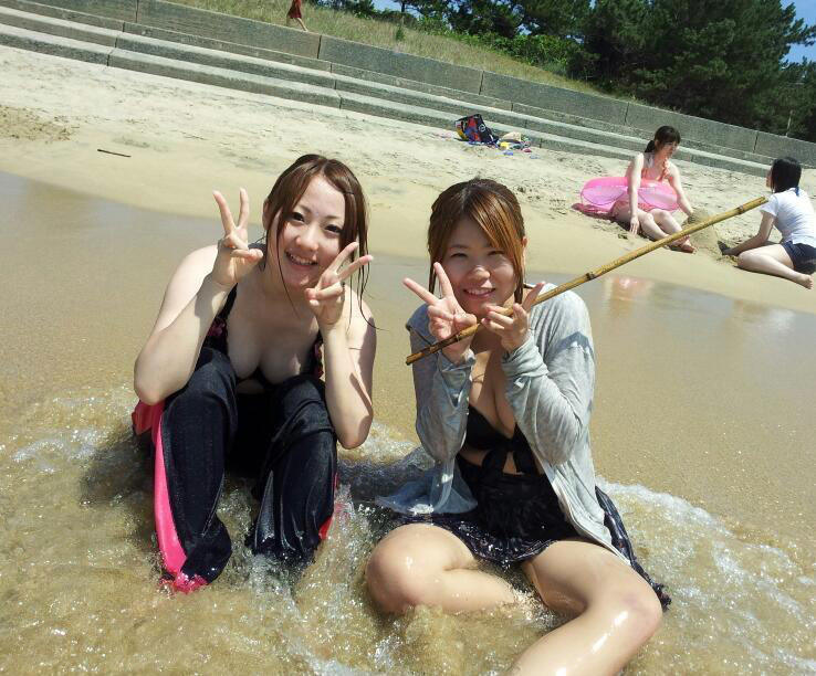 あぐら 素人 水着 ギャル エロ画像 【35】