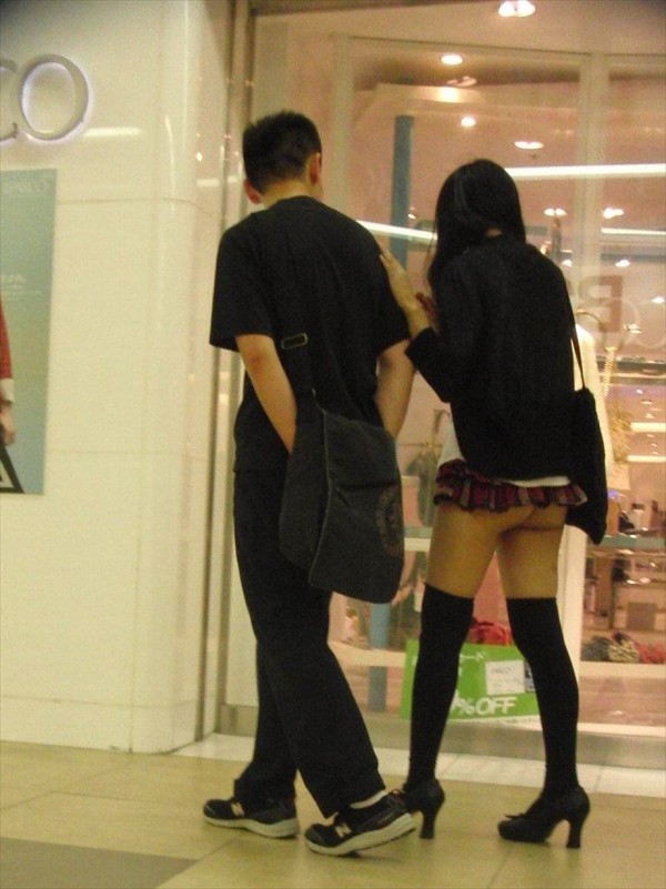 ハミケツ街撮り 素人 エロ画像 【20】