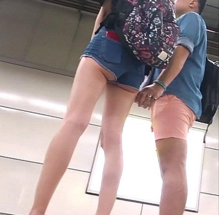 ハミケツ街撮り 素人 エロ画像 【58】