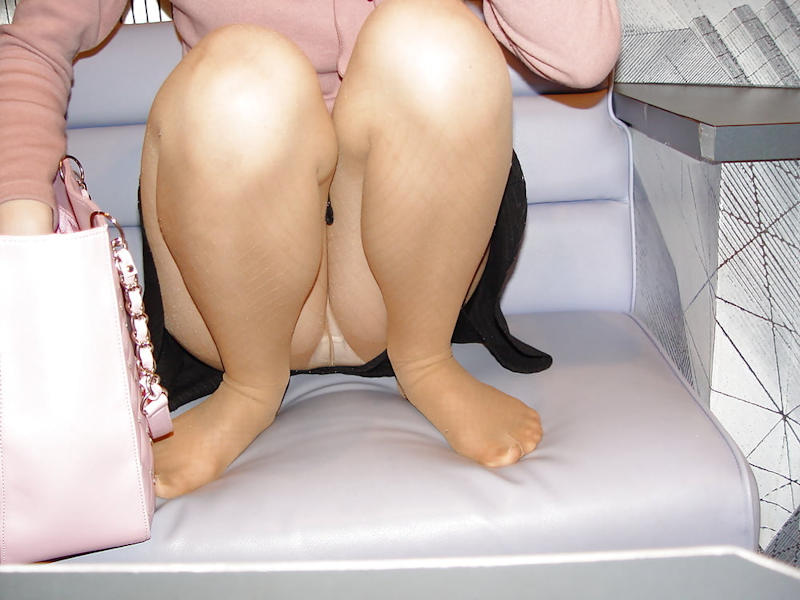 素人のラブホパンチラエロ画像 【124】