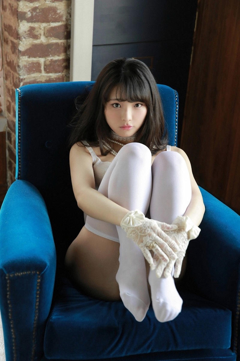 下着美女 エロ画像 【5】