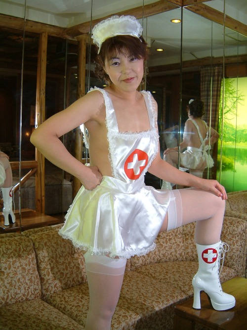 熟女 コスプレ エロ画像 【75】