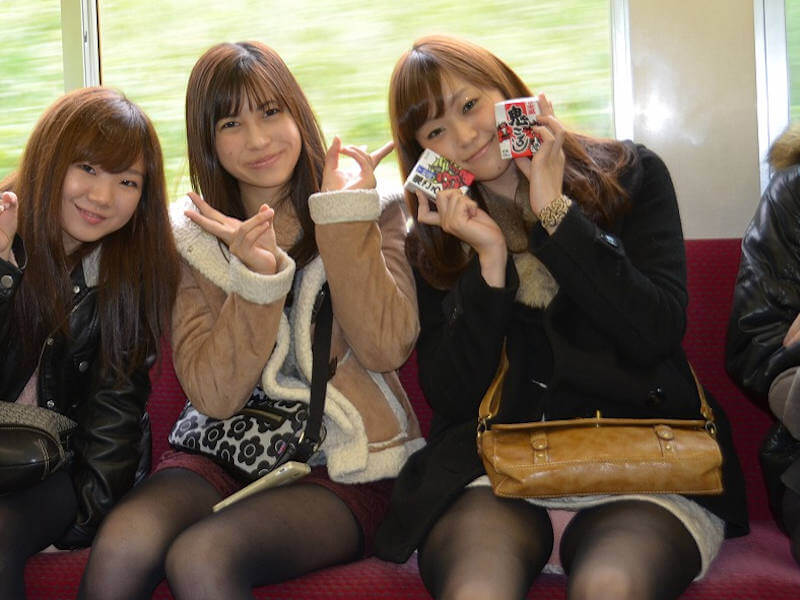 パンスト女子のパンチラエロ画像 