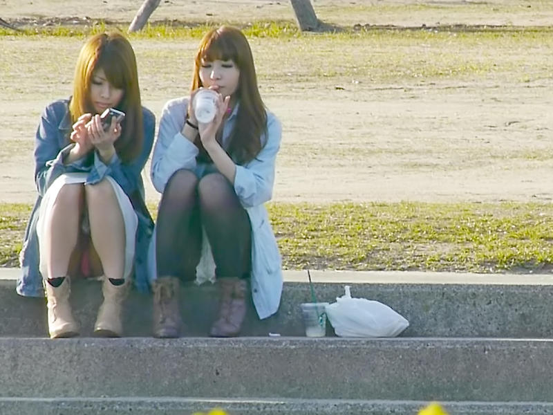 スマホ パンチラ エロ画像 【54】