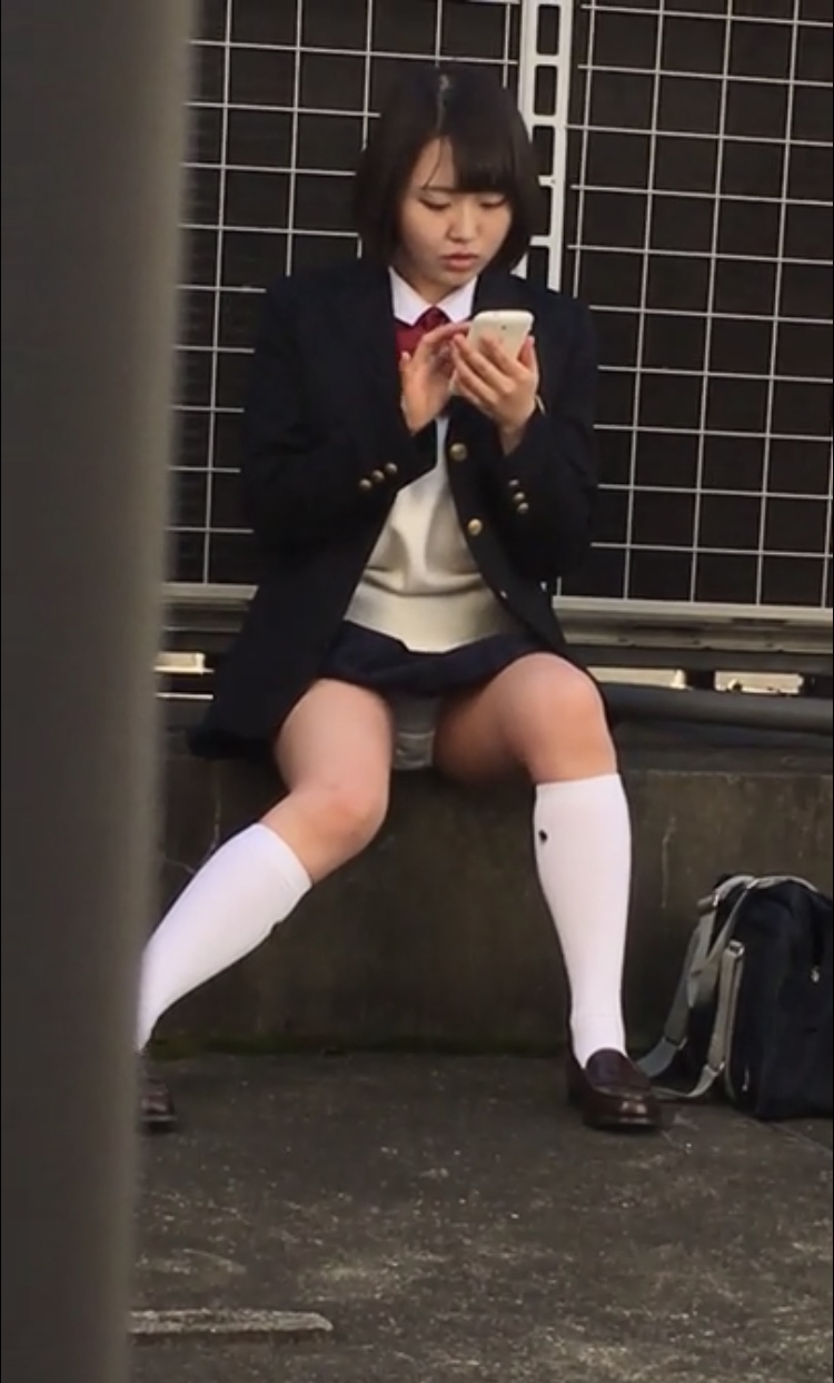 スマホ パンチラ エロ画像 【56】
