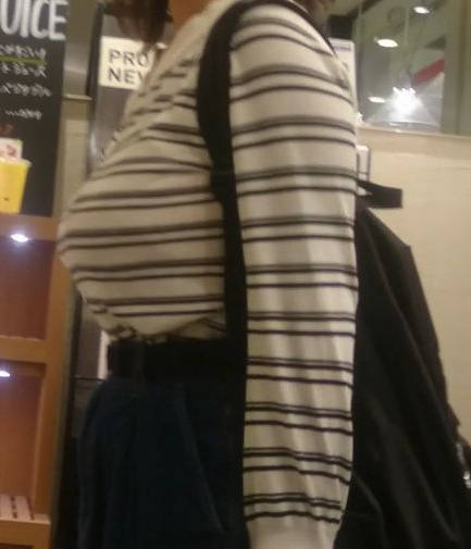 着衣巨乳 街撮り エロ画像 【2】