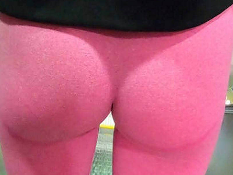 レギンスでお尻ピタピタなエロ画像