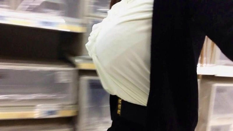 働く女性 巨乳 エロ画像 【15】