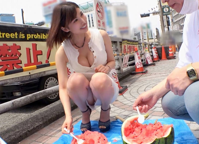 パンチラ 夏 エロ画像 【69】