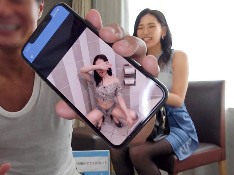 色白の清楚な若妻が実は淫乱だったAV