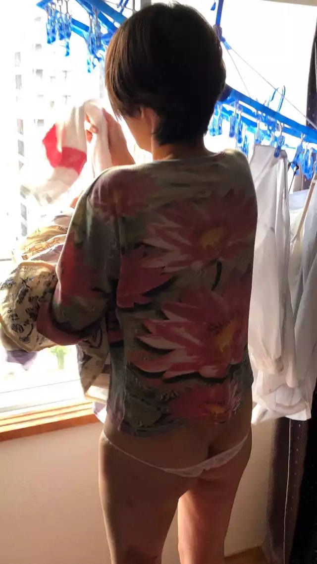 家庭的 彼女 人妻 エロ画像 【2】
