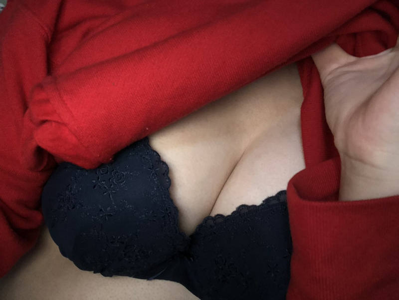 ブラジャー 接写 エロ画像 【19】