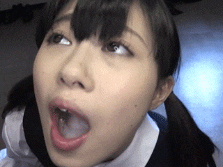 ごっくんと精子を飲むGIFエロ画像