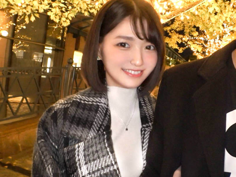 華奢な彼女の寝取られ中出しAV (彼氏公認)