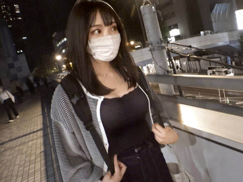 体ムチムチなデカ尻女子大生のナンパAV