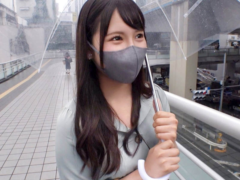流されやすい美巨乳色白女子大生のナンパAV