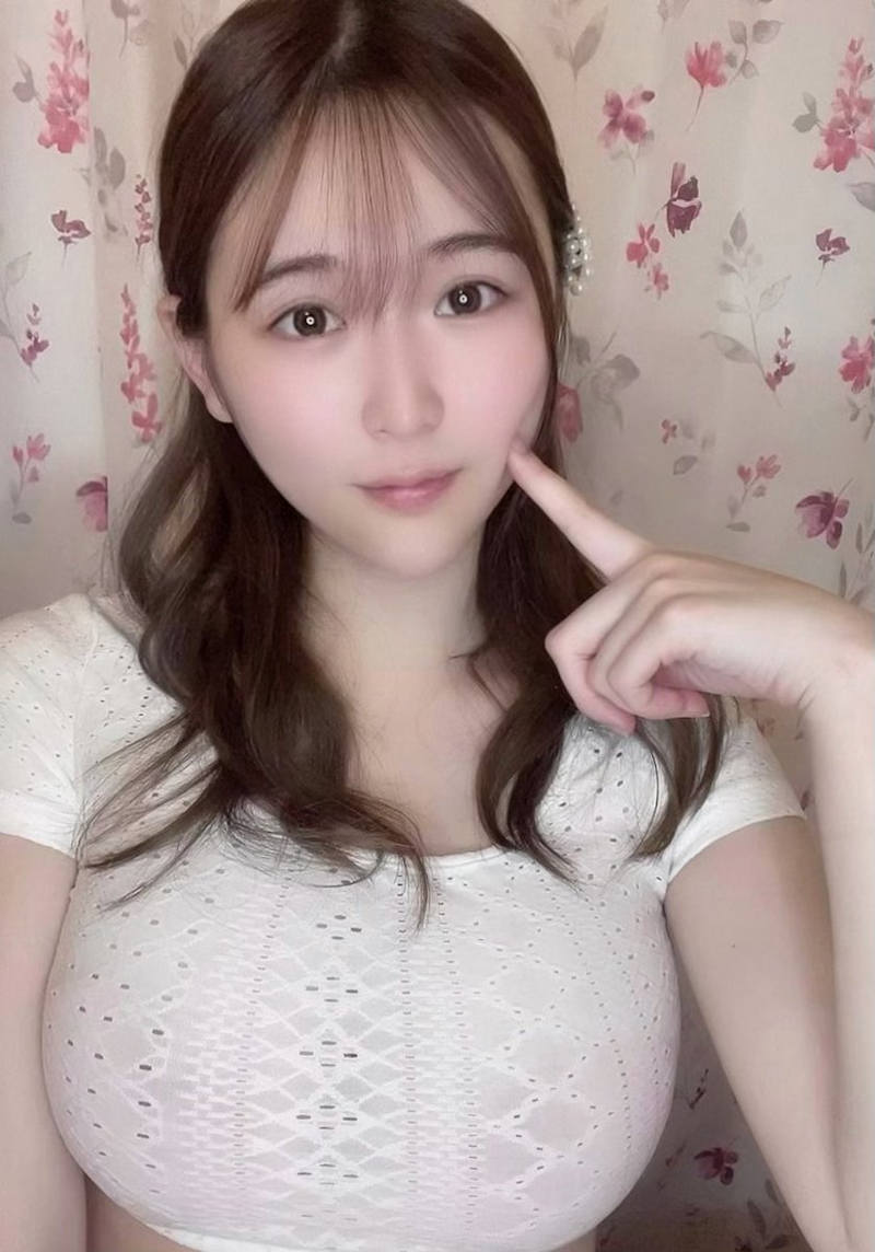 着衣巨乳 エロ画像 【72】