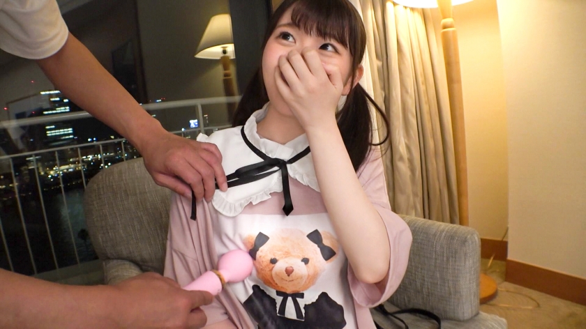 ロリ系 可愛い 女子大生 巨根 AV 【2】