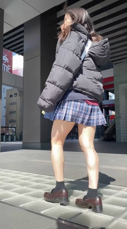 太もも エロ画像 【86】