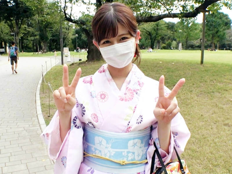着物姿の若女将がローションセックスをするAV