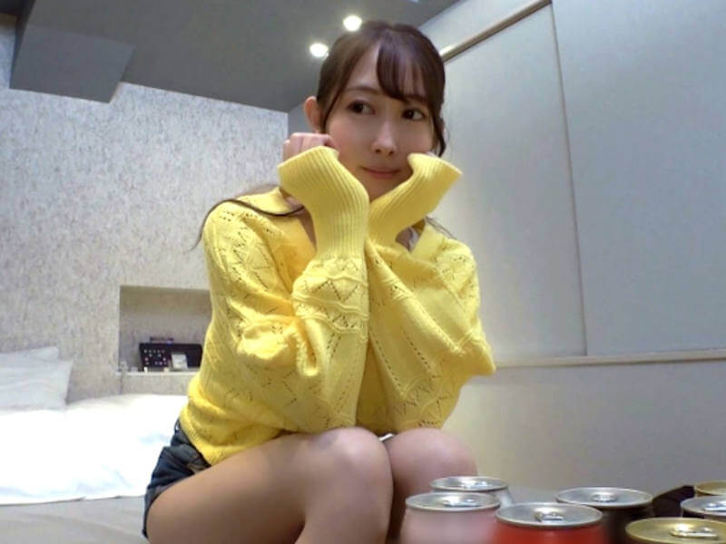 よく潮吹きするOLのハメ撮りAV