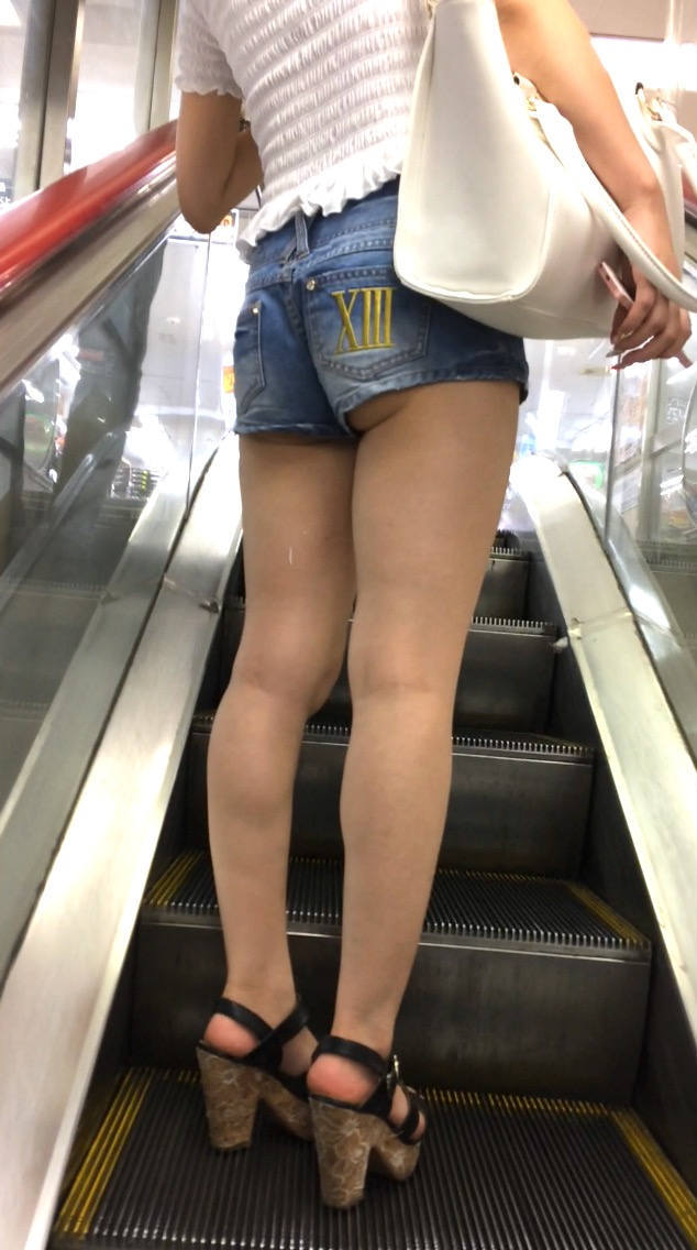 ギャル 後ろ姿 街撮り エロ画像 【31】