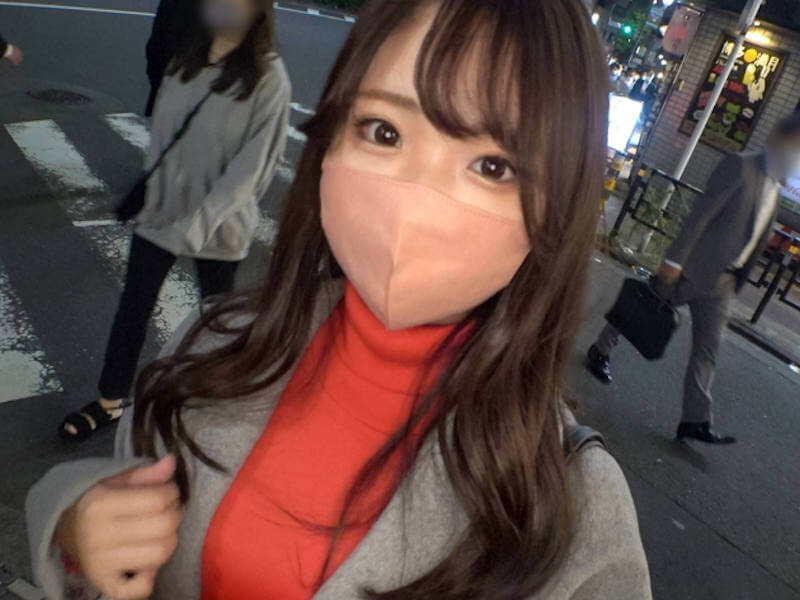 童顔巨乳なバツイチアラサー女子のナンパAV