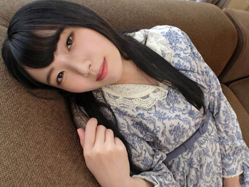 おとなしそうな剛毛清楚系女子のハメ撮りAV