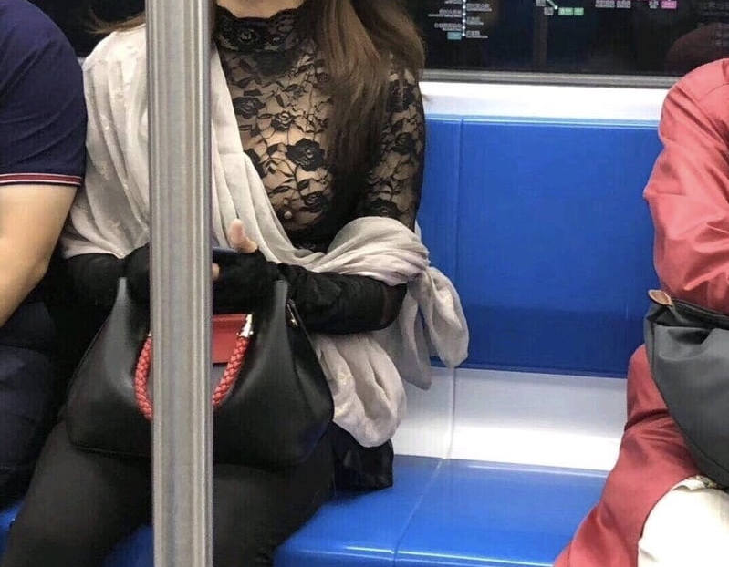 エロい服 街撮り エロ画像 【2】