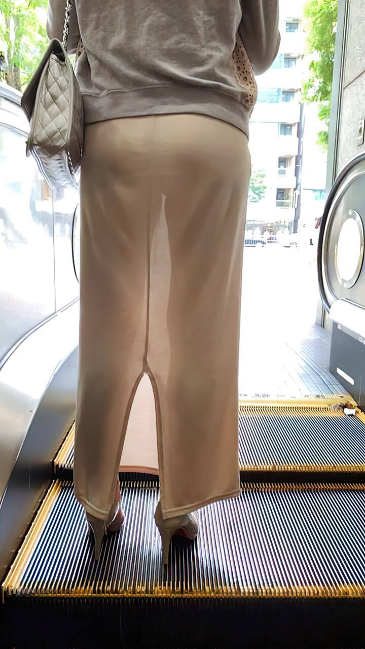 エロい服 街撮り エロ画像 【15】