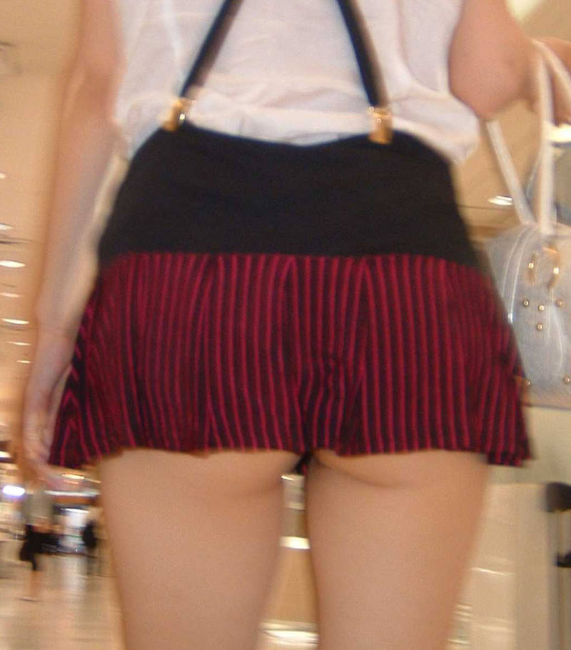 尻肉 街撮り エロ画像 【15】