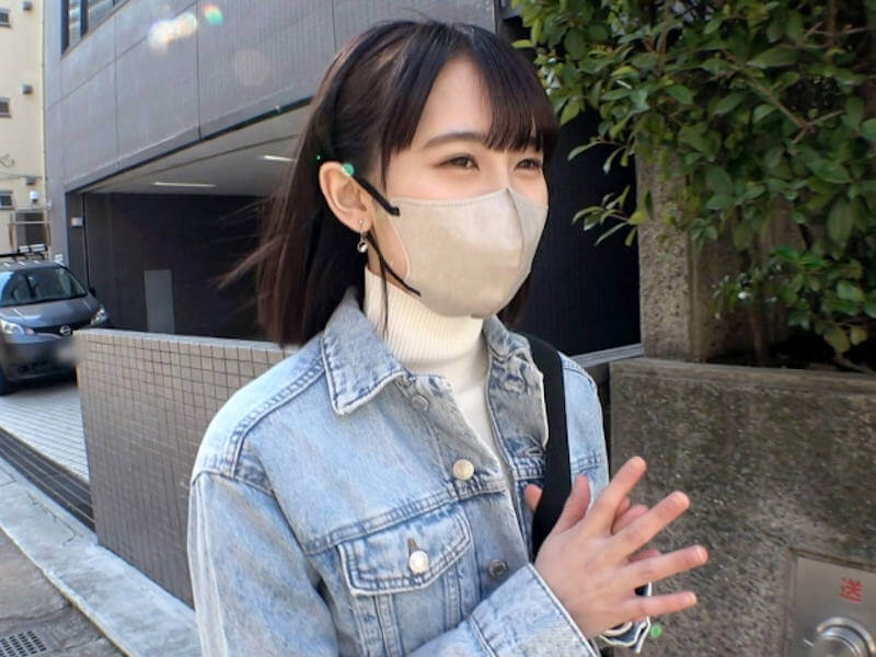 潮吹きまくる可愛い新人バスガイドのAV