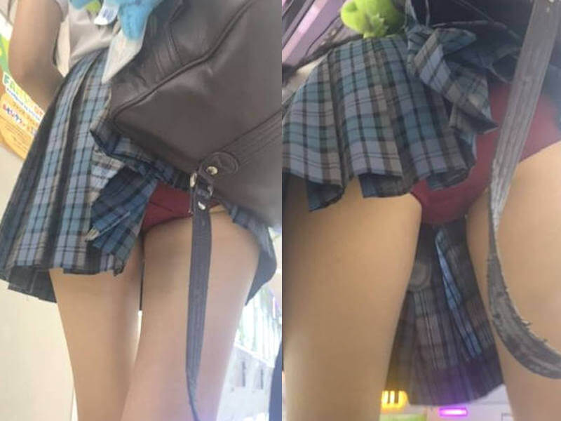 鞄にスカート引っ掛けたパンチラJKエロ画像