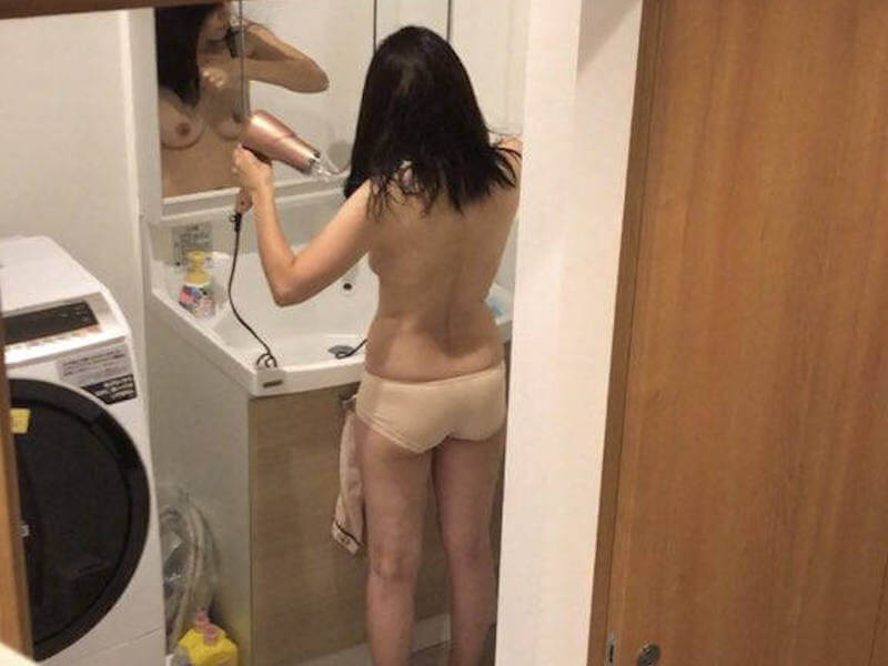 熟女隠し撮りのエロ画像