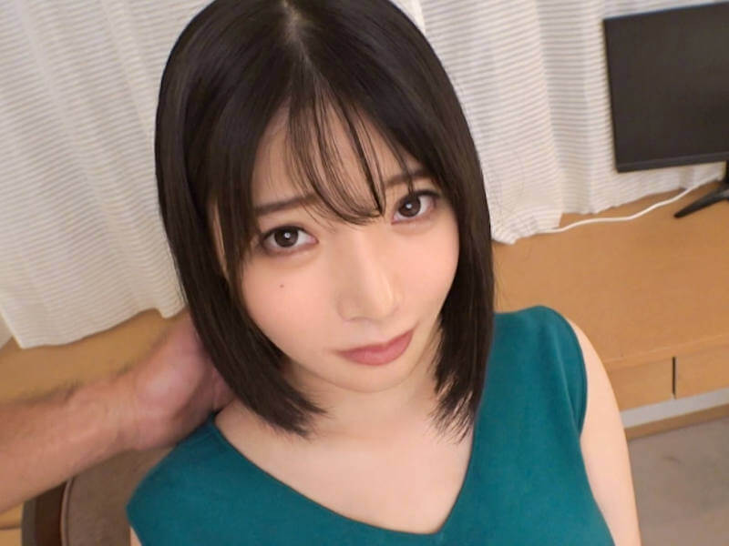 ビジネスホテルでハメ撮りされる巨乳女子のAV