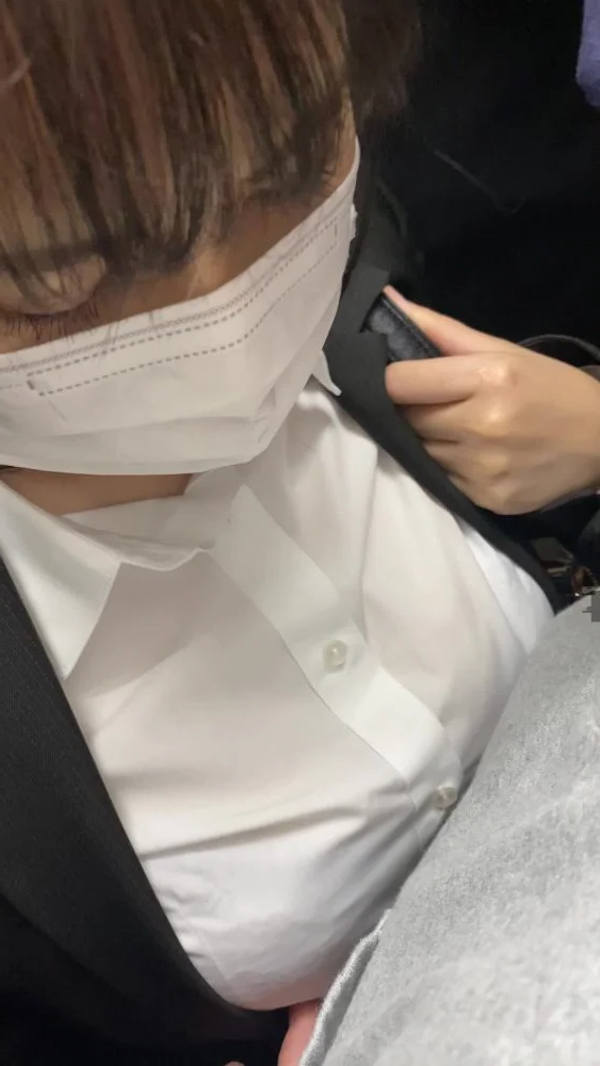 痴漢 巨乳 エロ画像 【3】