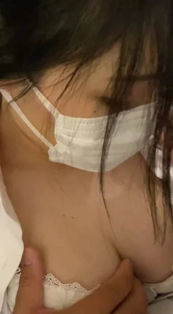 痴漢 巨乳 エロ画像 【24】