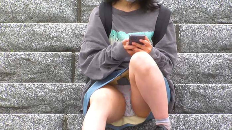 苺柄 パンツ エロ画像 【15】