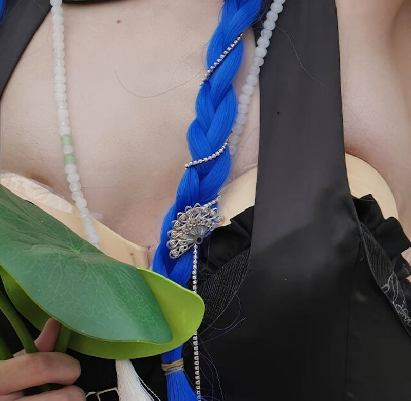乳輪 ポロリ エロ画像 【10】
