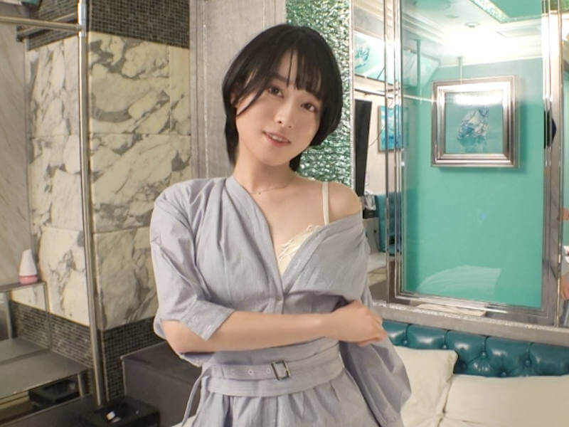 ほぼ処女らしい色白ちっぱい女子のハメ撮りAV